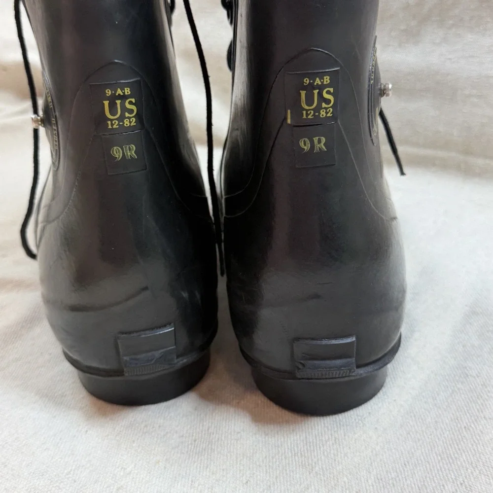 Bata Mickey Mouse Boots 9R Military Issue Extreme Cold Weather (-20F) Unissued